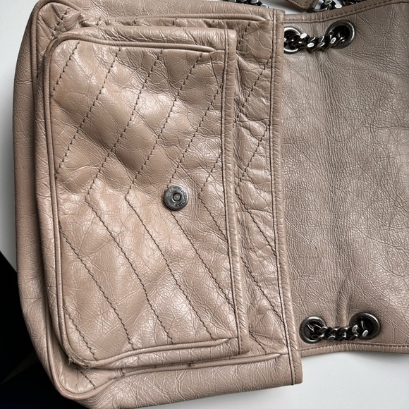 Yves Saint Laurent Medium Niki - Picture 12 of 16